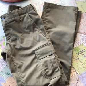 Under Armour pants Women’s Size 6